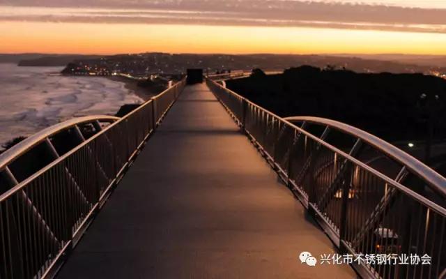 郴州市維達(dá)金屬設(shè)備廠,不銹鋼制管機(jī),不銹鋼工業(yè)管制管機(jī),汽車排氣管制管機(jī),不銹鋼飲用水管制管機(jī),熱交換管制管機(jī),精密焊管制管機(jī),不銹鋼裝飾管制管機(jī)